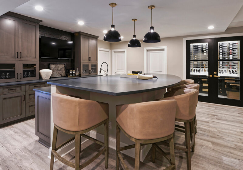 finished basment wet bar