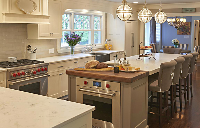 kitchen remodel photo courtesy Prevo Cabinetry