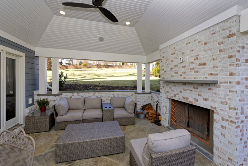 Patio fireplace by MBRG