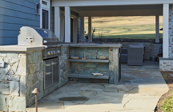 Outdoor kitchen by MBRG