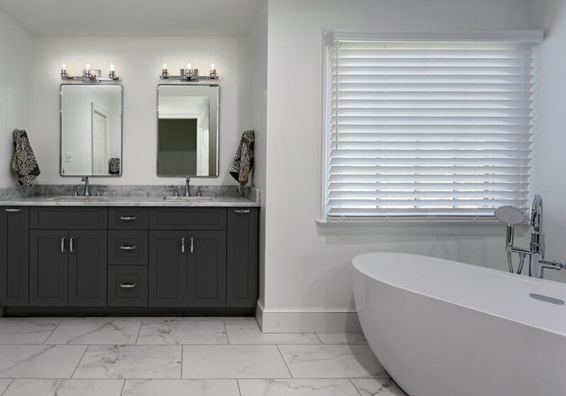 Custom master bath by Metro Building & Remodeling